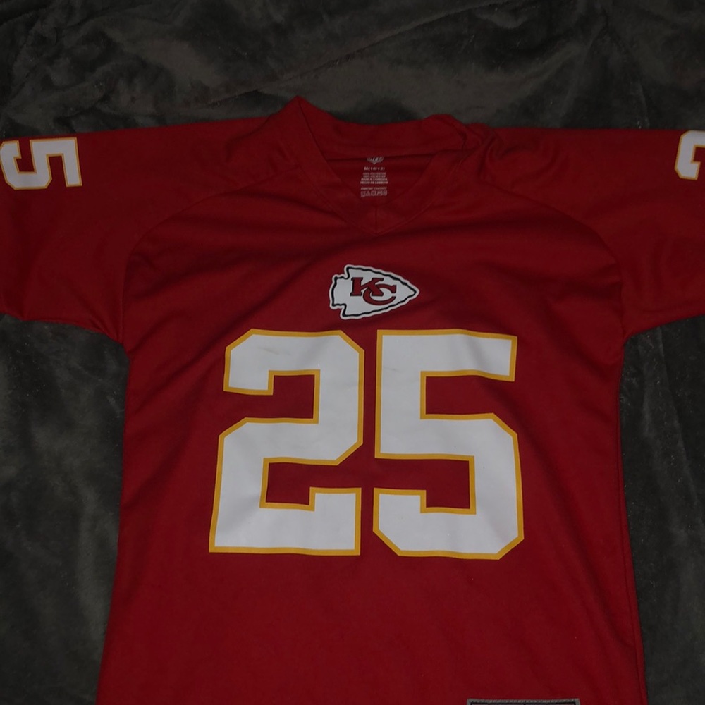 I am selling a nfl jersey for kids size 10-12 it red and white and yellow